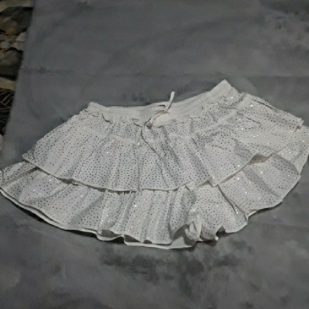 Main Strip White Sparkle Ruffle Shorts